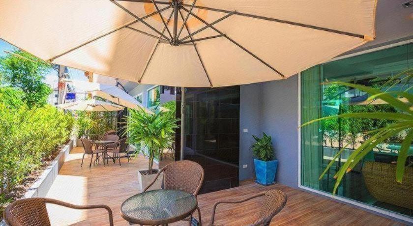 Hotel By Dee @Jomtien Pattaya Exterior foto